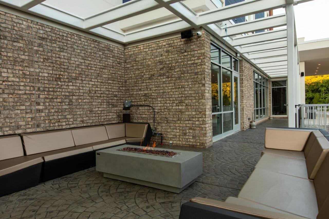 Springhill Suites By Marriott Chester Exterior photo